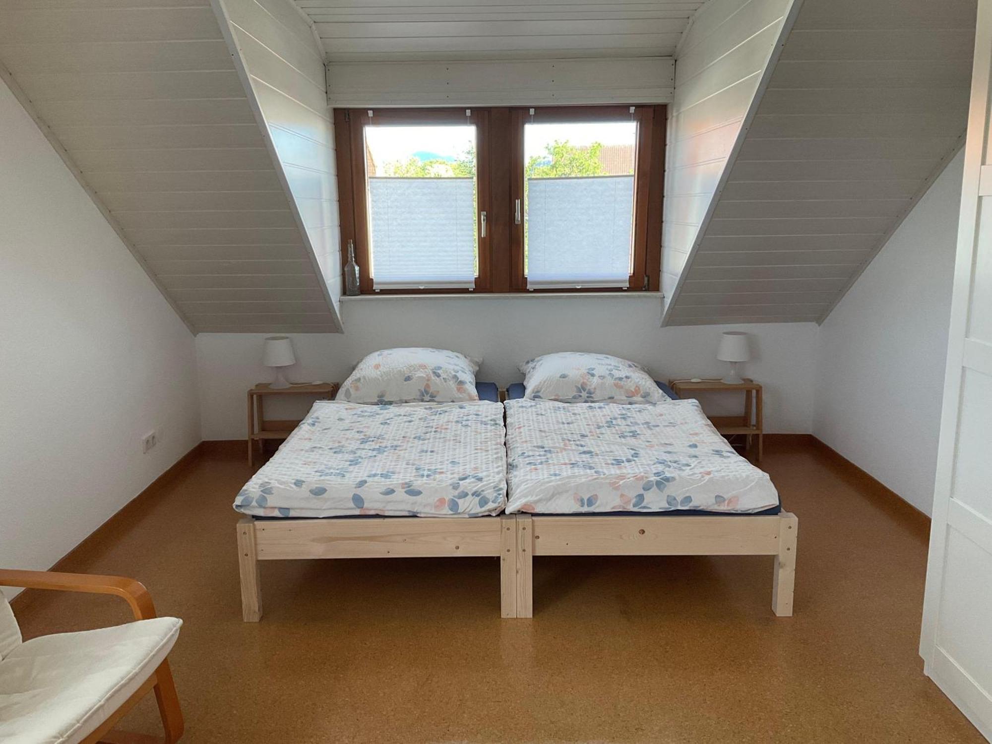 Ferienwohnung-Loesch นอยเอนบวร์ก อัม ไรน์ ภายนอก รูปภาพ