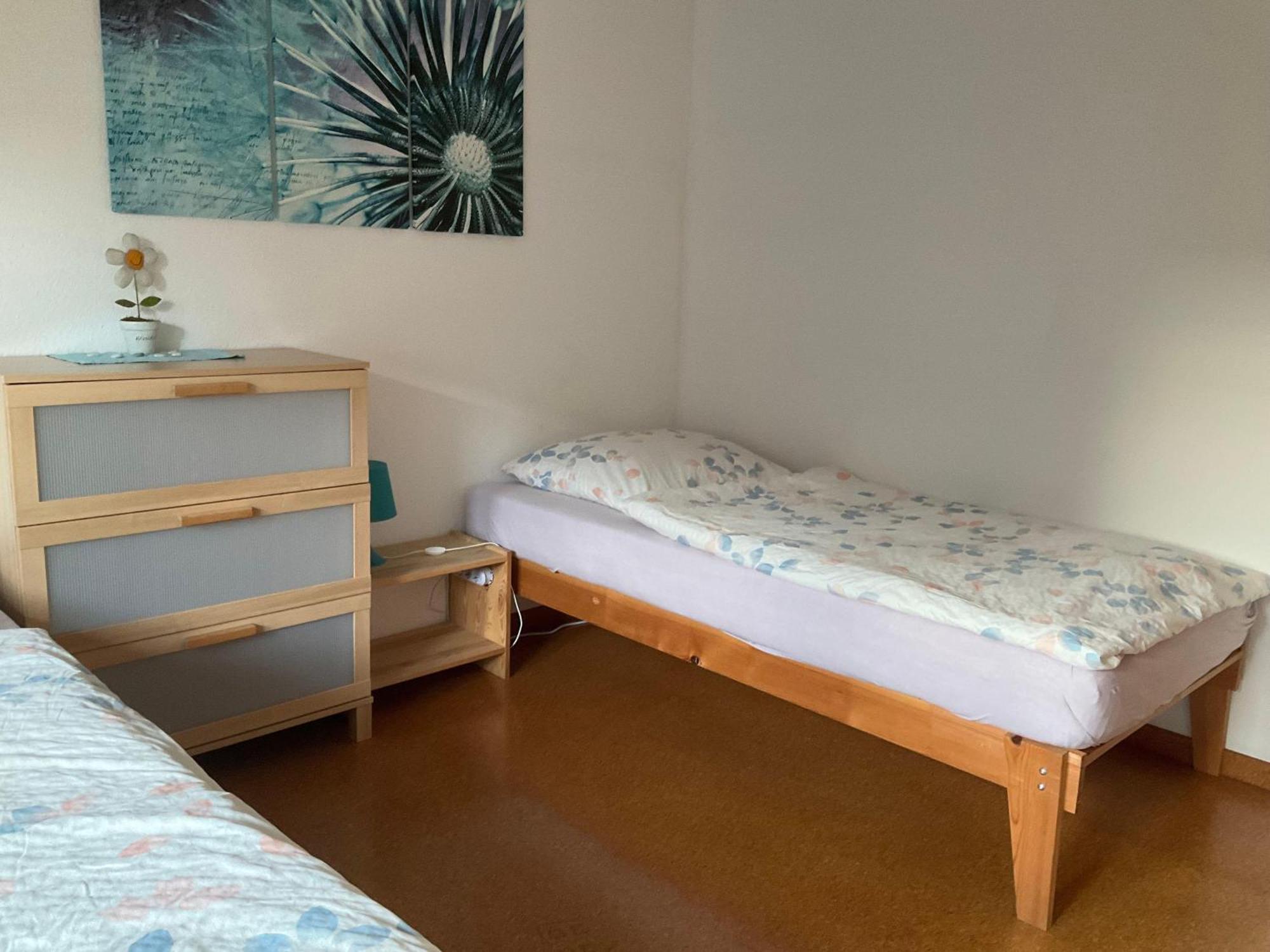 Ferienwohnung-Loesch นอยเอนบวร์ก อัม ไรน์ ภายนอก รูปภาพ