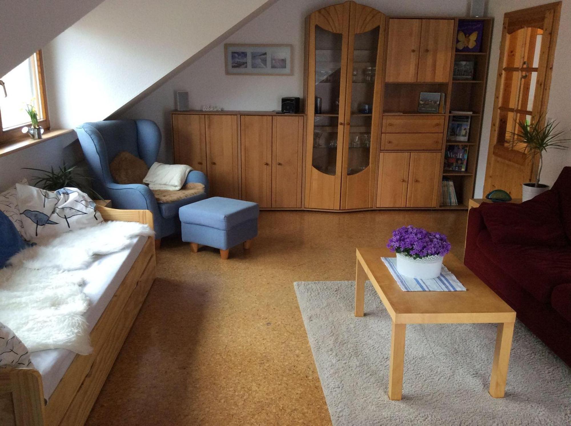Ferienwohnung-Loesch นอยเอนบวร์ก อัม ไรน์ ภายนอก รูปภาพ