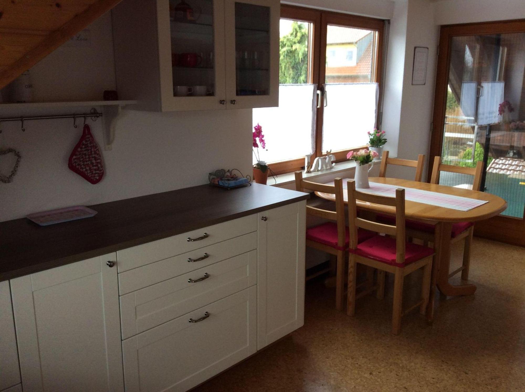 Ferienwohnung-Loesch นอยเอนบวร์ก อัม ไรน์ ภายนอก รูปภาพ