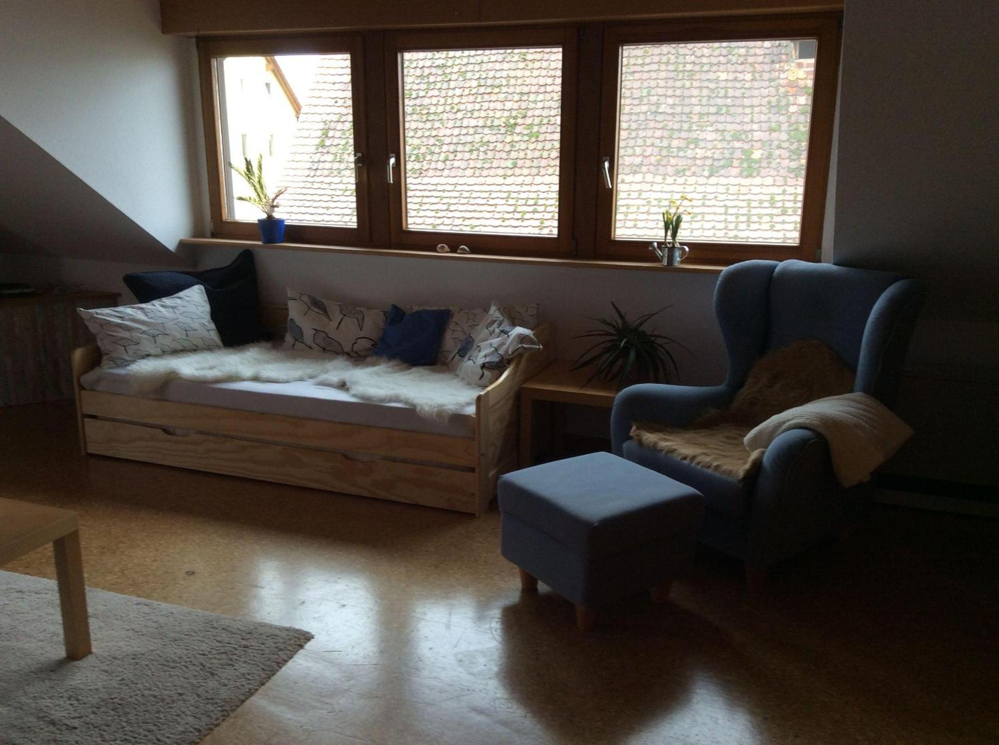 Ferienwohnung-Loesch นอยเอนบวร์ก อัม ไรน์ ภายนอก รูปภาพ